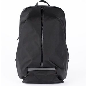 Lululemon Para backpack
